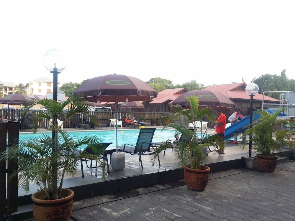 Langgura Baron Resort Pantai Cenang  Ngoại thất bức ảnh